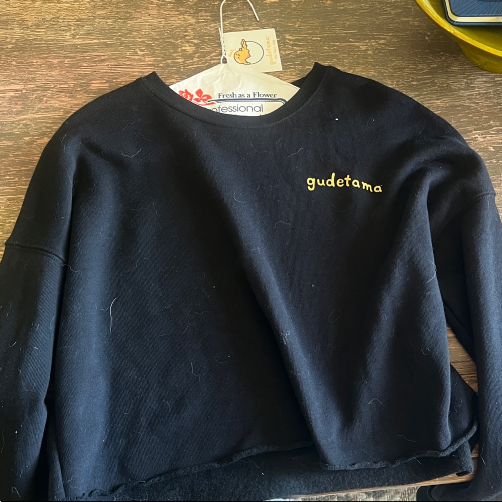 NWT Gudetama Sanrio Women’s Crop sweatshirt